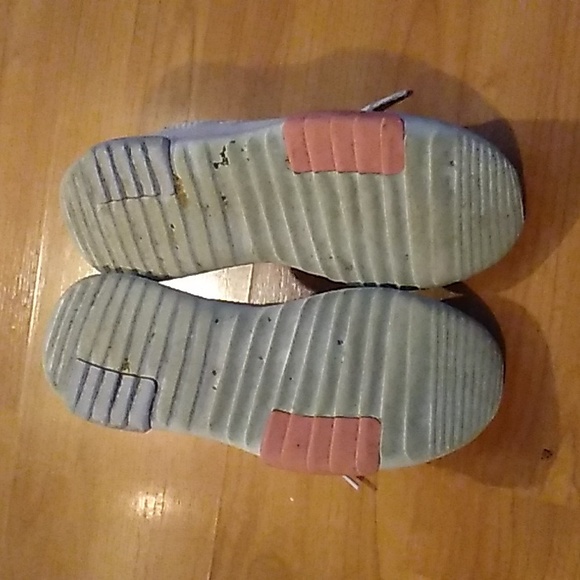 Girls Adidas Sneakers Size 3 - Picture 4 of 9